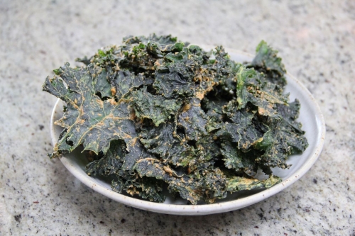 Asian kale chips